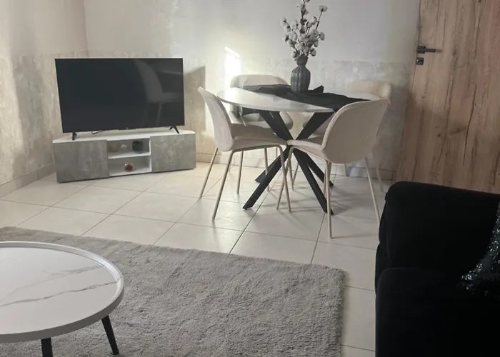 Lila's - Dans Maison Avec Exterieur