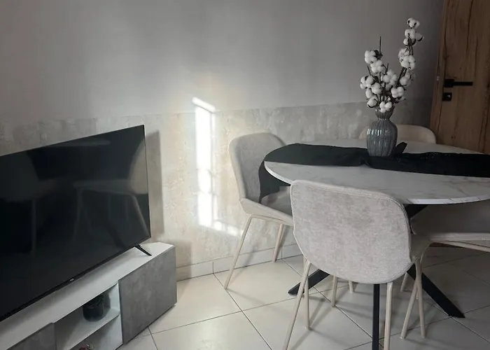 Lila's - Dans Maison Avec Exterieur